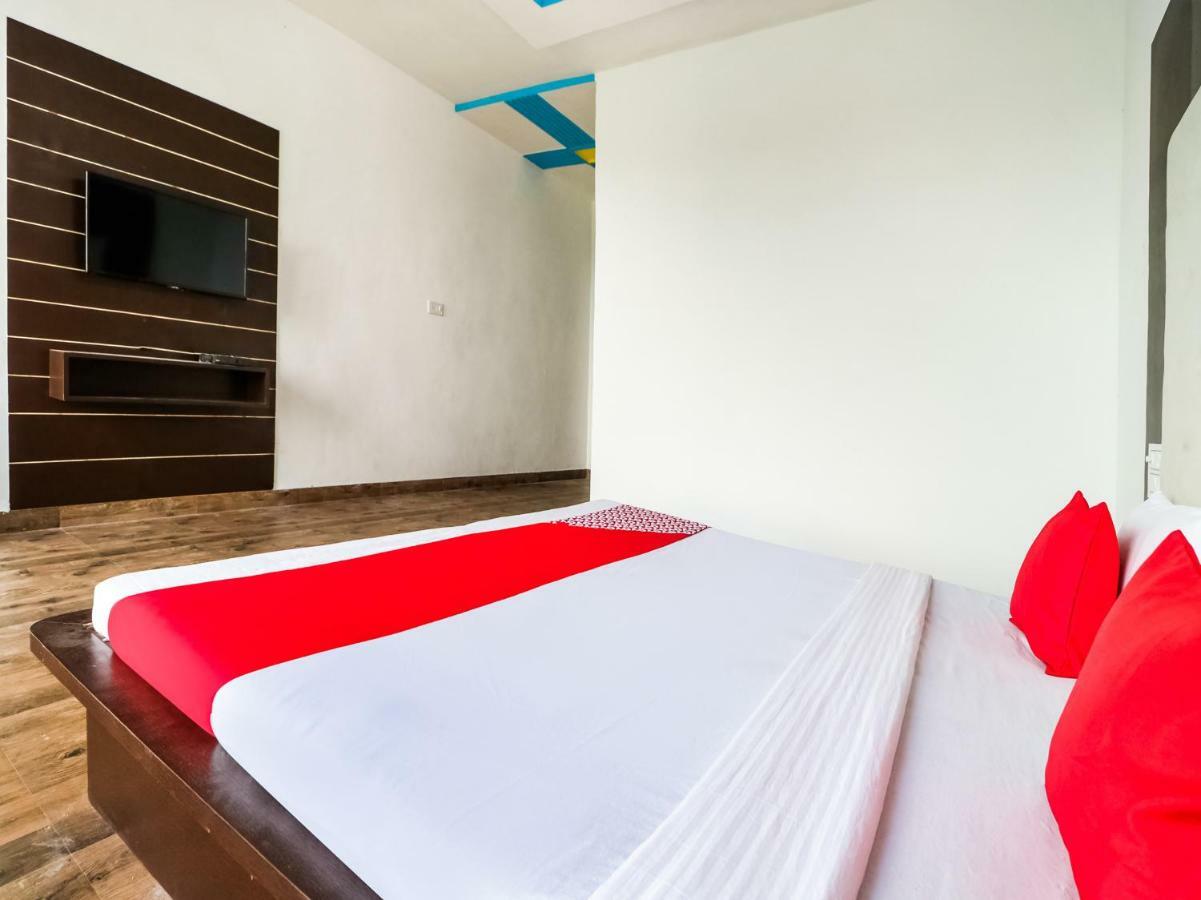 Oyo 47630 Grand Villa Moga Екстериор снимка